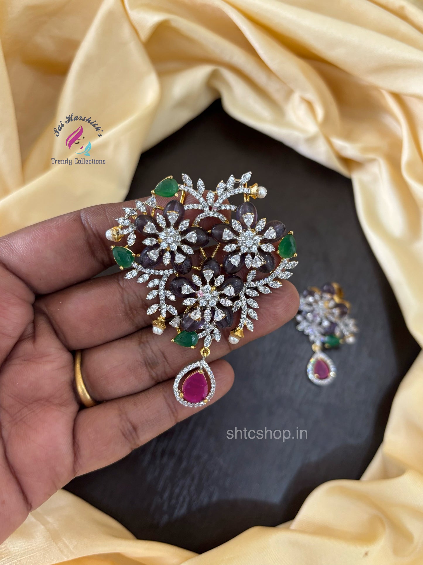 Diamond Replica design Statement Pendant with Earrings - SHTC1503