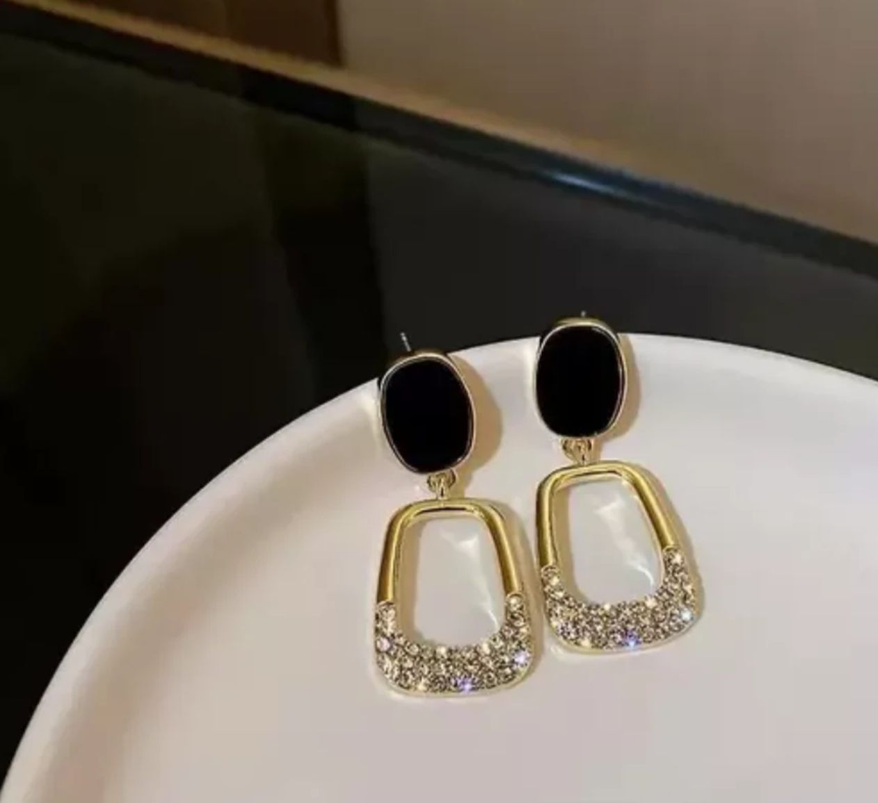 Black Drop Earrings - KE150