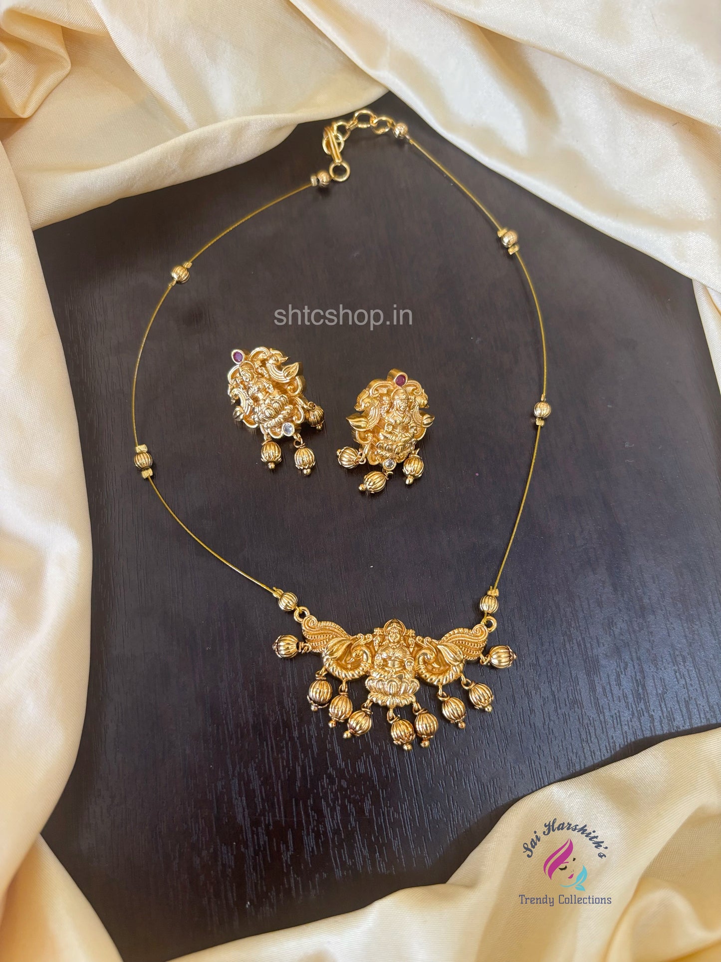 Invisible Necklace with Temple Finish Pendant and earrings - SHTC1523