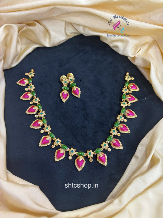 Rich Look Matte Finish Necklace with Enamel polish - SHTC1648