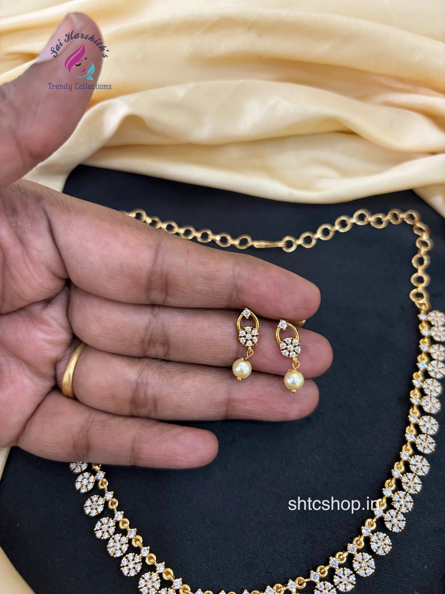 Cute Diamond Replica Matte Necklace set with Back Chain - SHTC1653