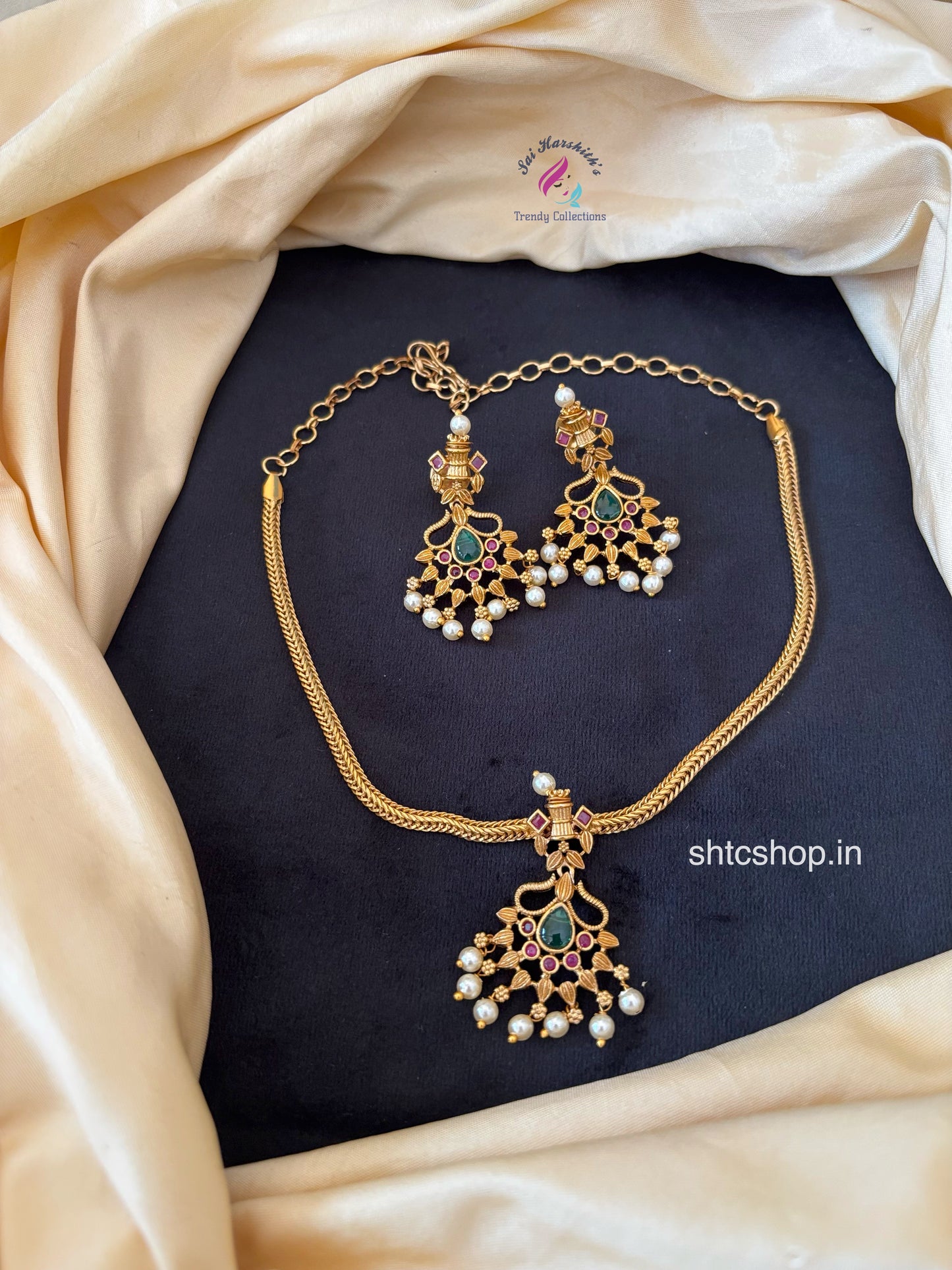 Matte Finish Kempu Stones Necklaces without any images and with Back Chains - SHTC1986