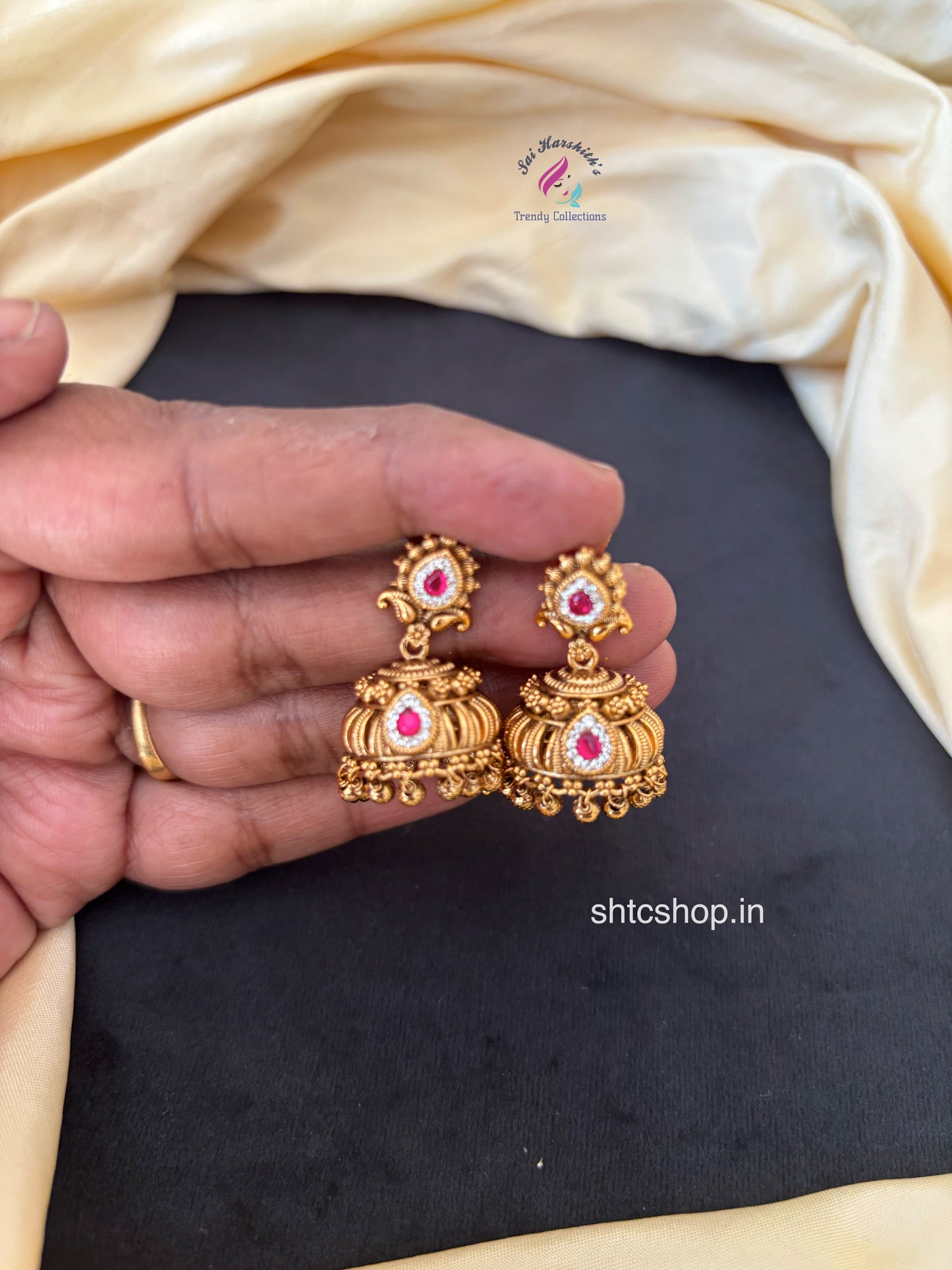 Matte Finish Cute Jumkas with Kumpu and  Ad Stones (Pink & White)- SHTC1692