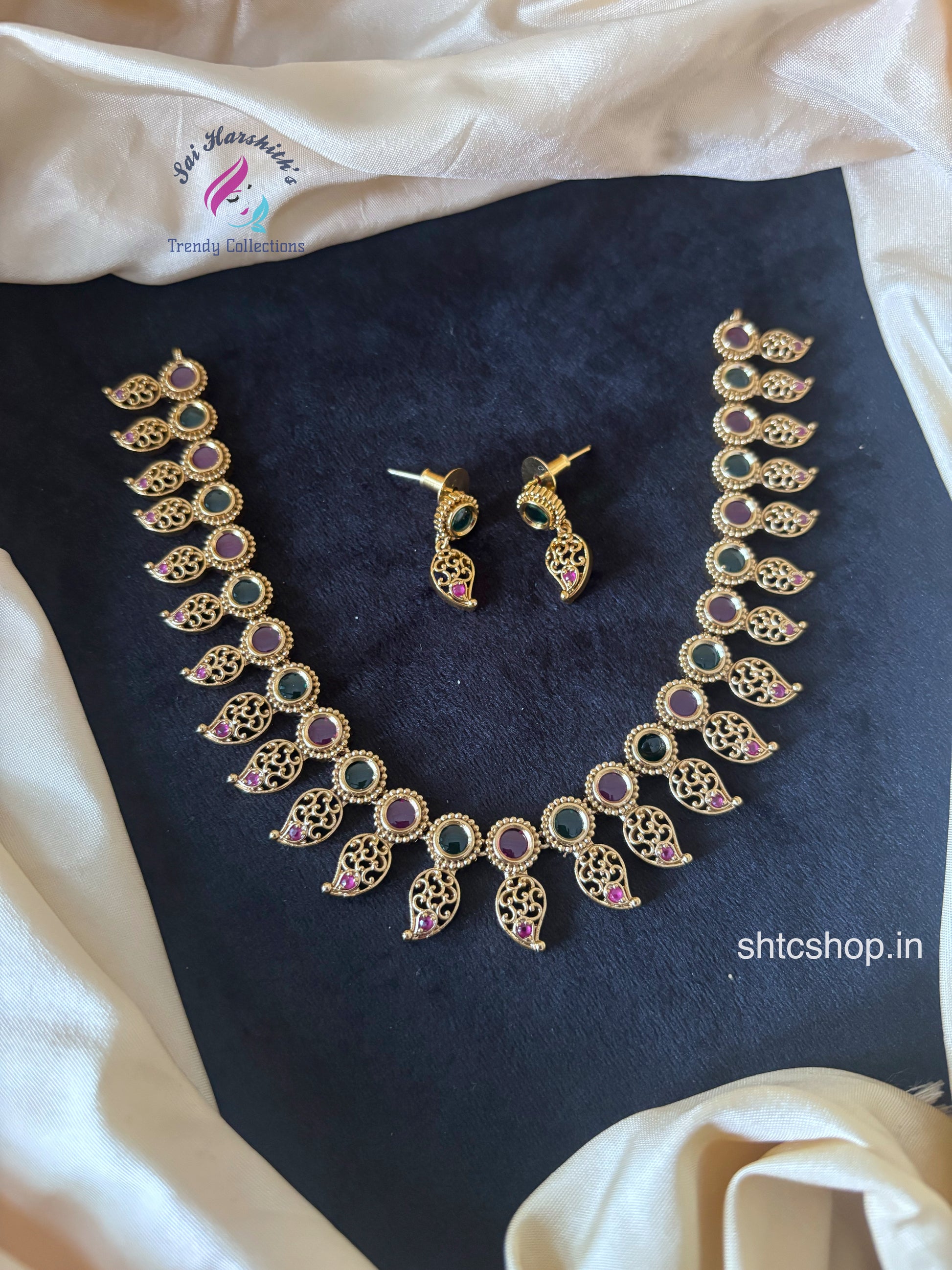 Matte Finish Necklace with Kempu Stones and Mango Design - SHTC1721
