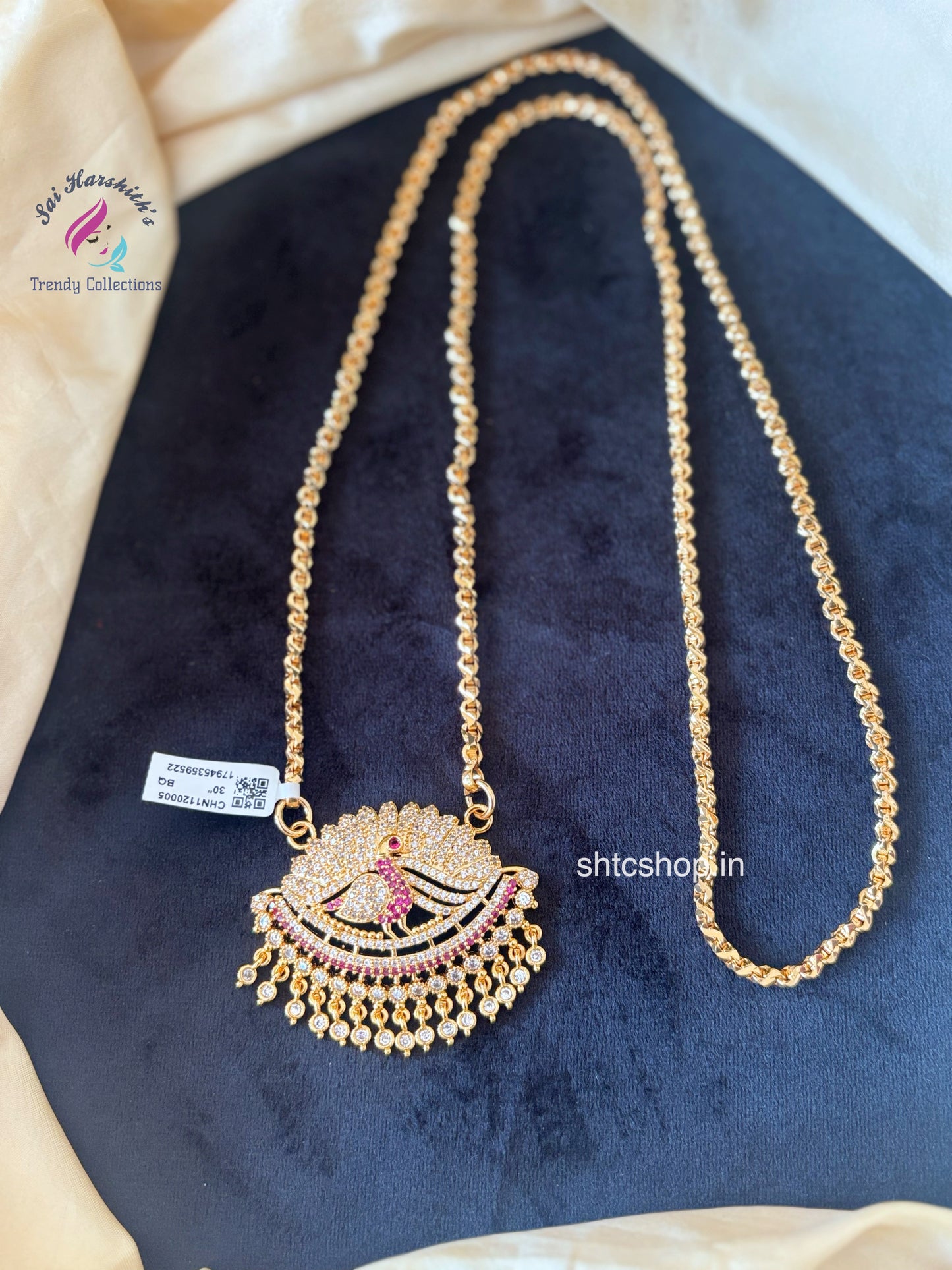 30 inches long 1 gm Gold Polished Peacock Dollar / Pendant with Chain - SHTC1724