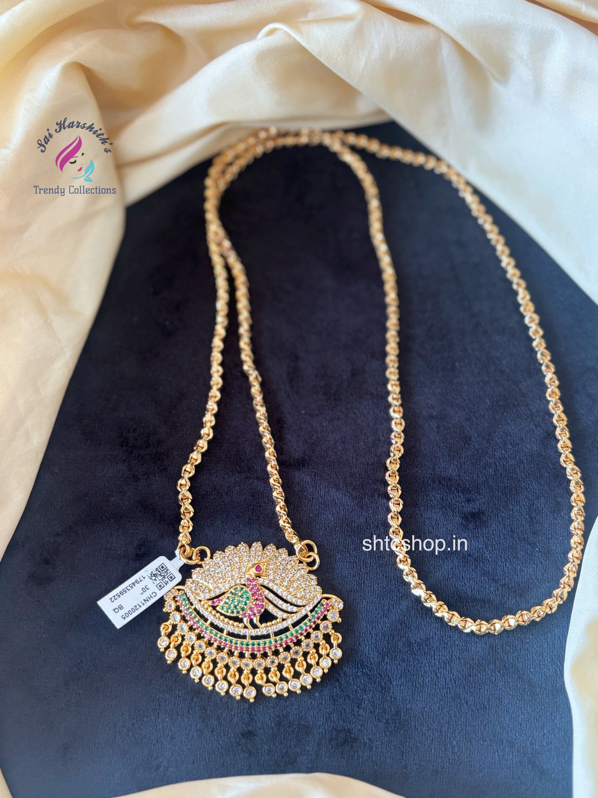 30 inches long 1 gm Gold Polished Peacock Dollar / Pendant with Chain - SHTC1724