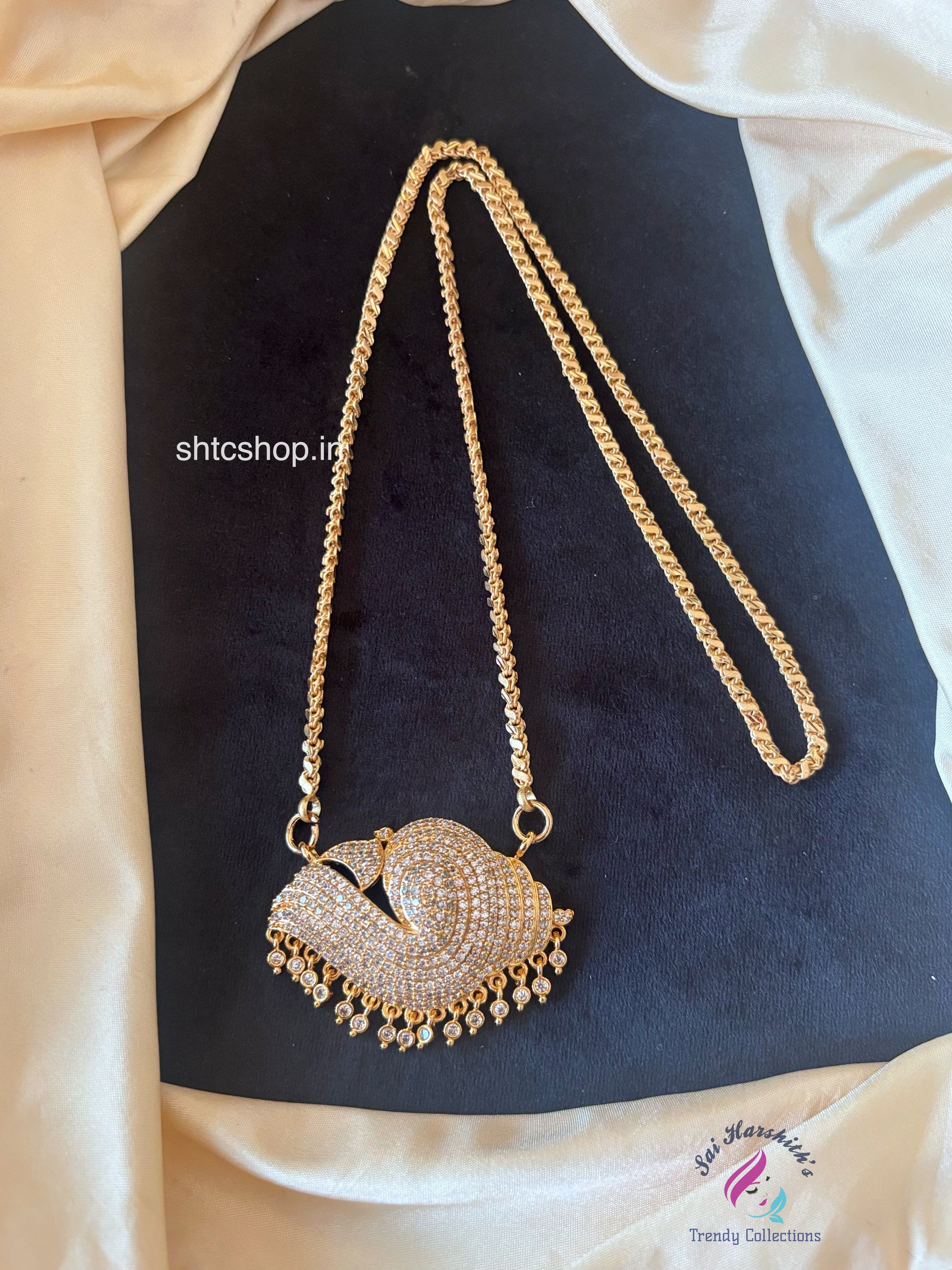 24 inches long 1 gm Gold Polished Sangu Dollar / Pendant with Chain - SHTC1731