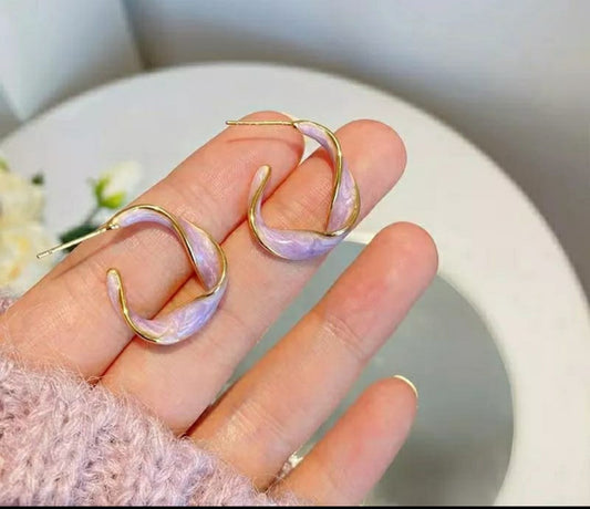 Purple twist Hoops - KE147