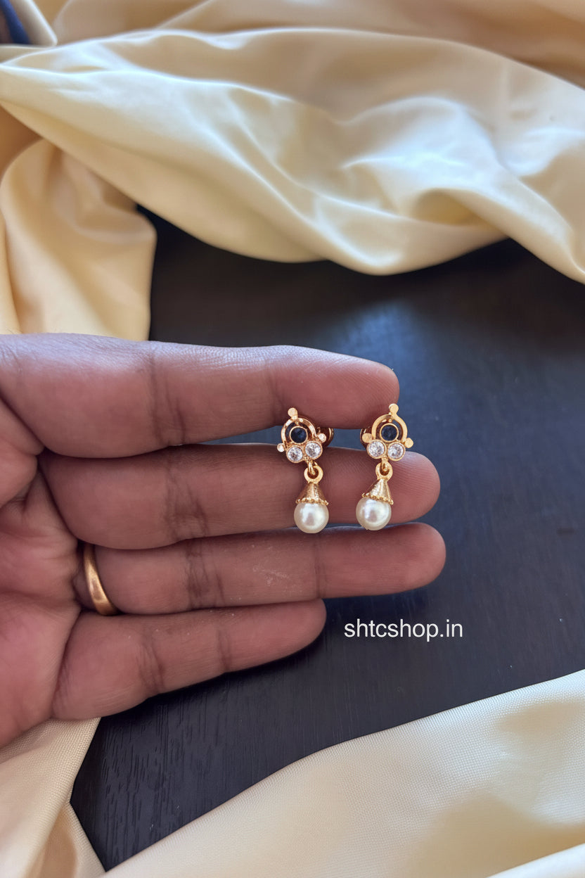 Impon / Five Metal Gold Lookalike cute little earrings (Back Screw) - SHTC1830