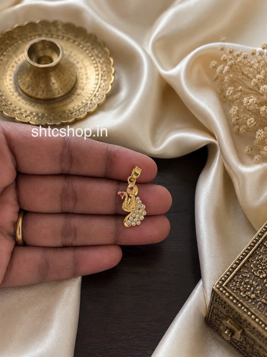 1 Gram Gold Polished Peacock & Vel Design Pendant - SHTC1850