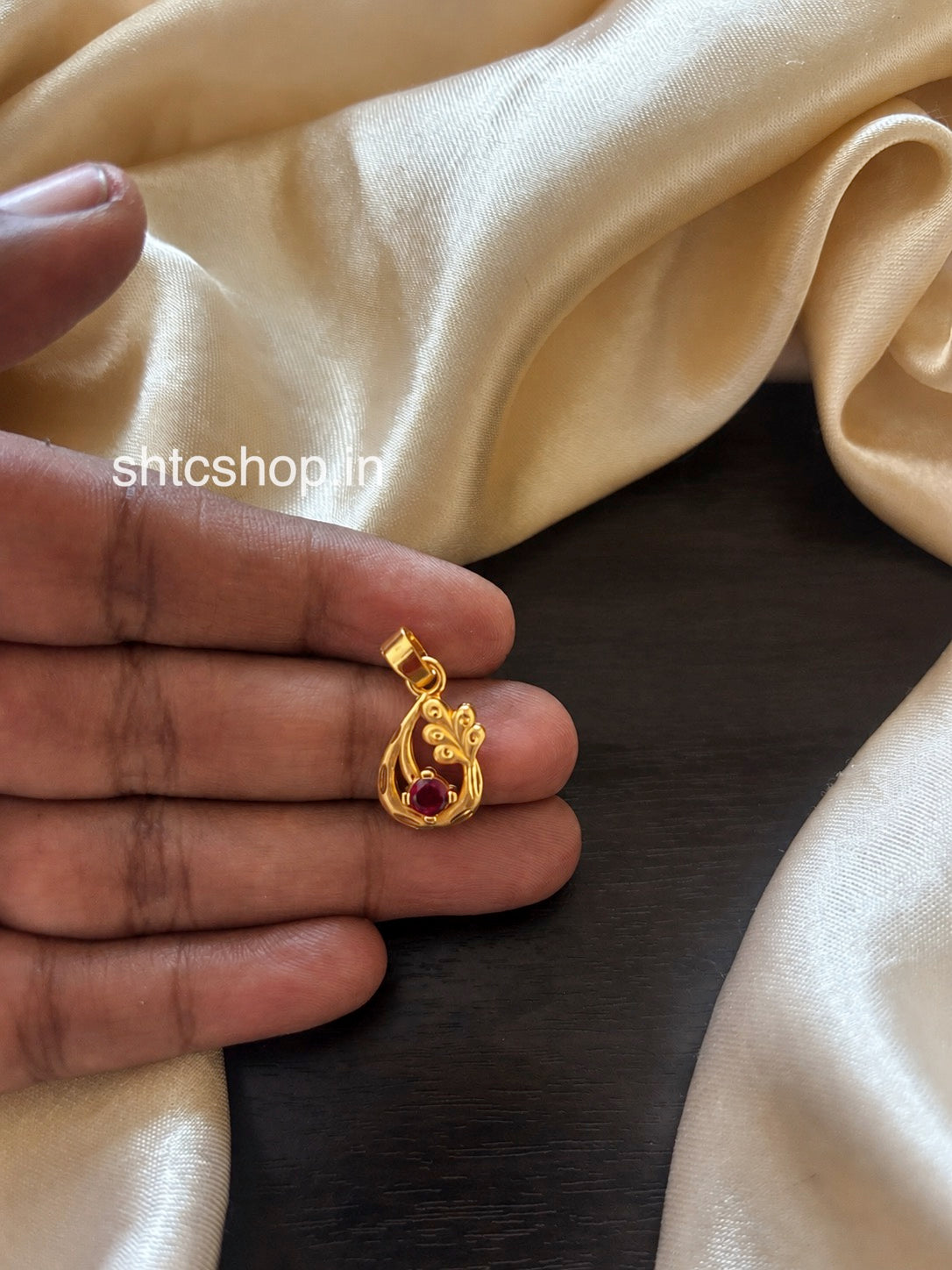 1 Gram Gold Polished Stone Pendant – White / Ruby Variant - SHTC1853