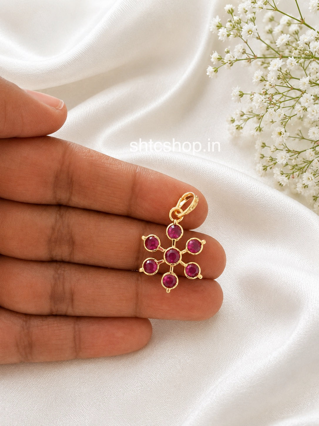 Diamond Look-Alike 5 Metal Floral Pendant – White / Ruby Variant - SHTC1868