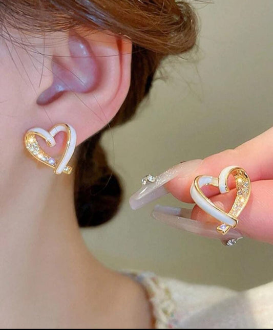 Rhine Stone Heart Studs - KE218