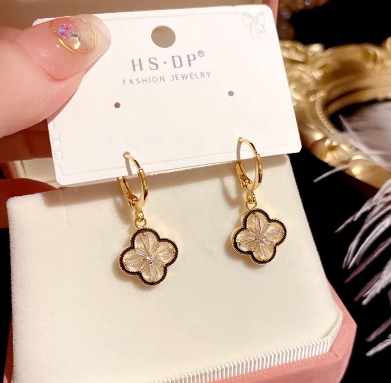 Two-Sided Trendy Leaf Clover Huggie Earrings - KE236