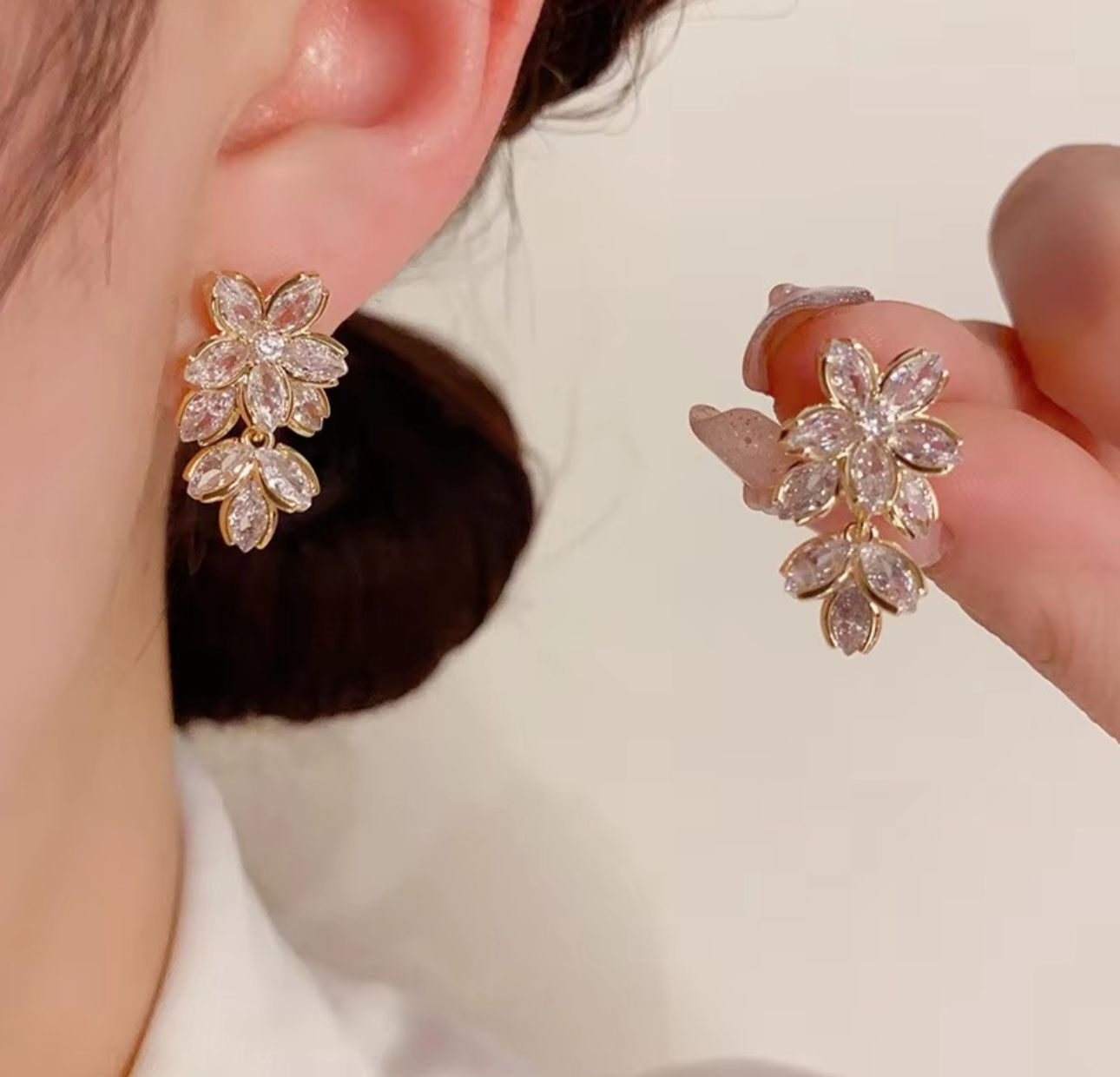 Flower Style Zircon Stud Earrings (Gold Finish) - KE242