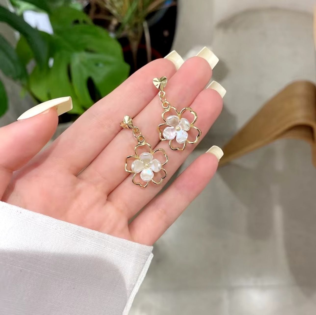 Flower Drop Korean Earrings - KE266