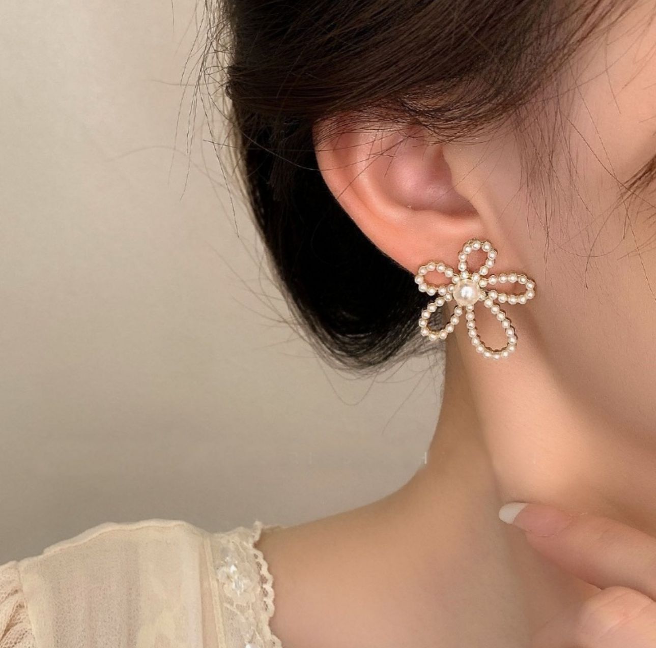 Korean Pearl Flower Earrings - KE268