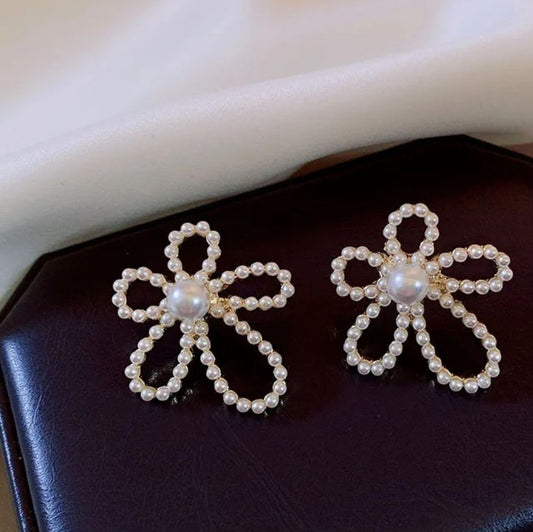 Korean Pearl Flower Earrings - KE268