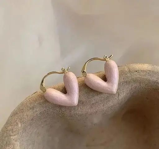 Minimal Enameled Hear Korean Earrings - KE286