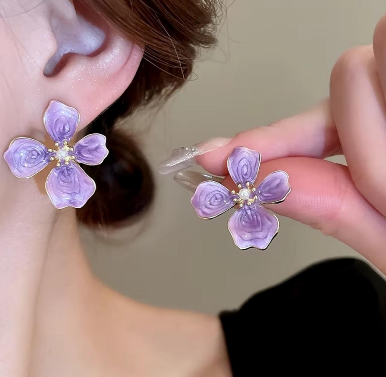 Lavender Enamel Floral Korean Studs - KE298