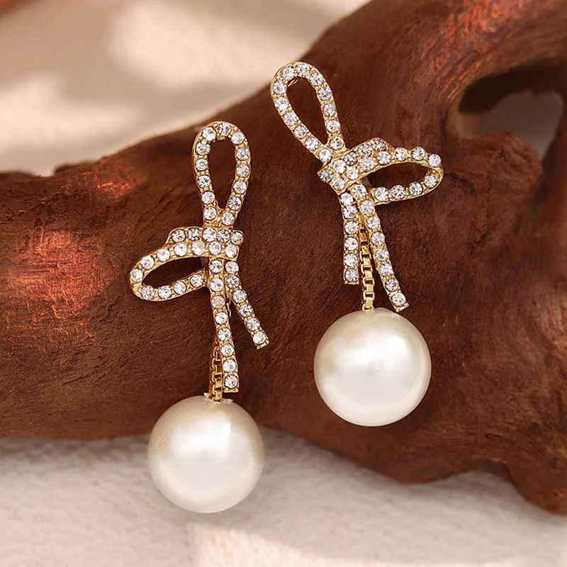 French Bow Pearl Earrings - KE336