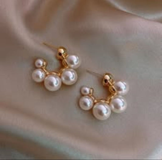C shaped pearl hoop korean earrings - KE382