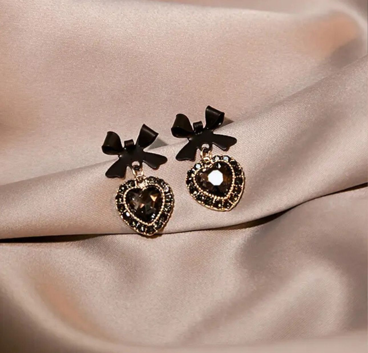 Black Stones Bowknot Heart Drop Korean Earrings - KE452