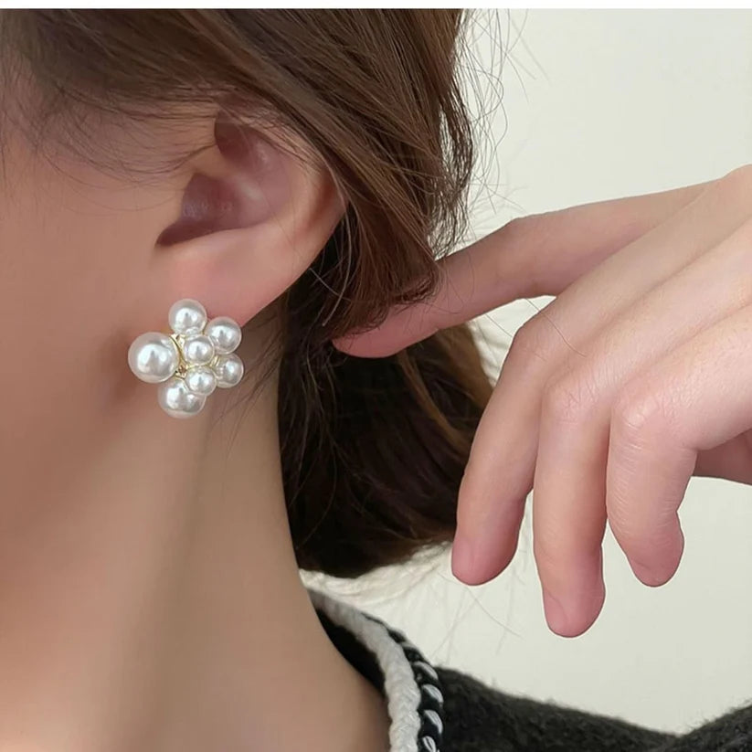 French retro pearl earrings - KE476