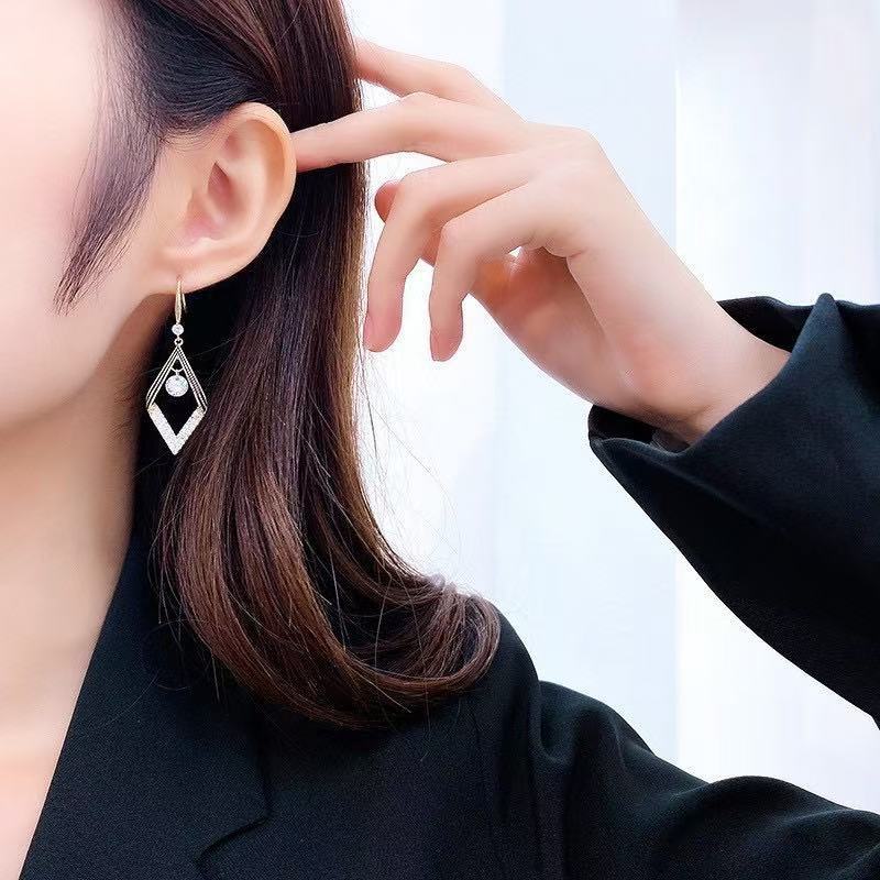 Korean diamond crystal earrings - KE491