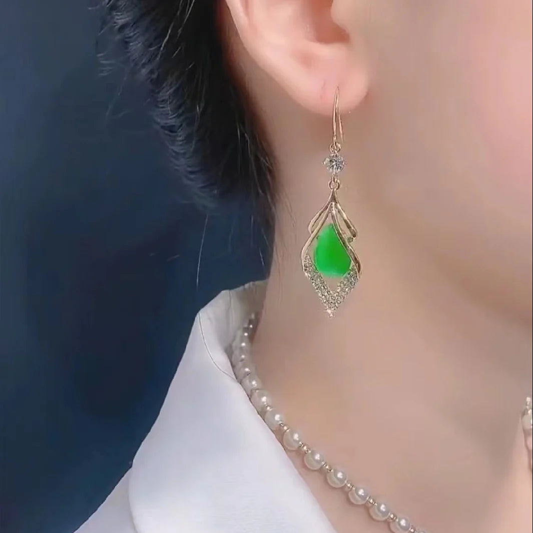 Cat's eye diamond Korean earrings - KE498