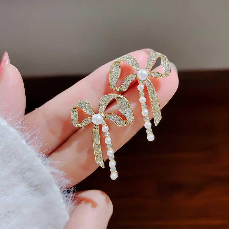Diamond bow pearl Korean earrings - KE576