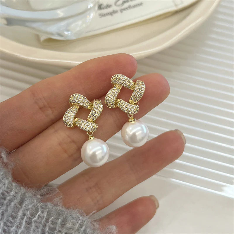 Square pearl Korean earrings - KE579