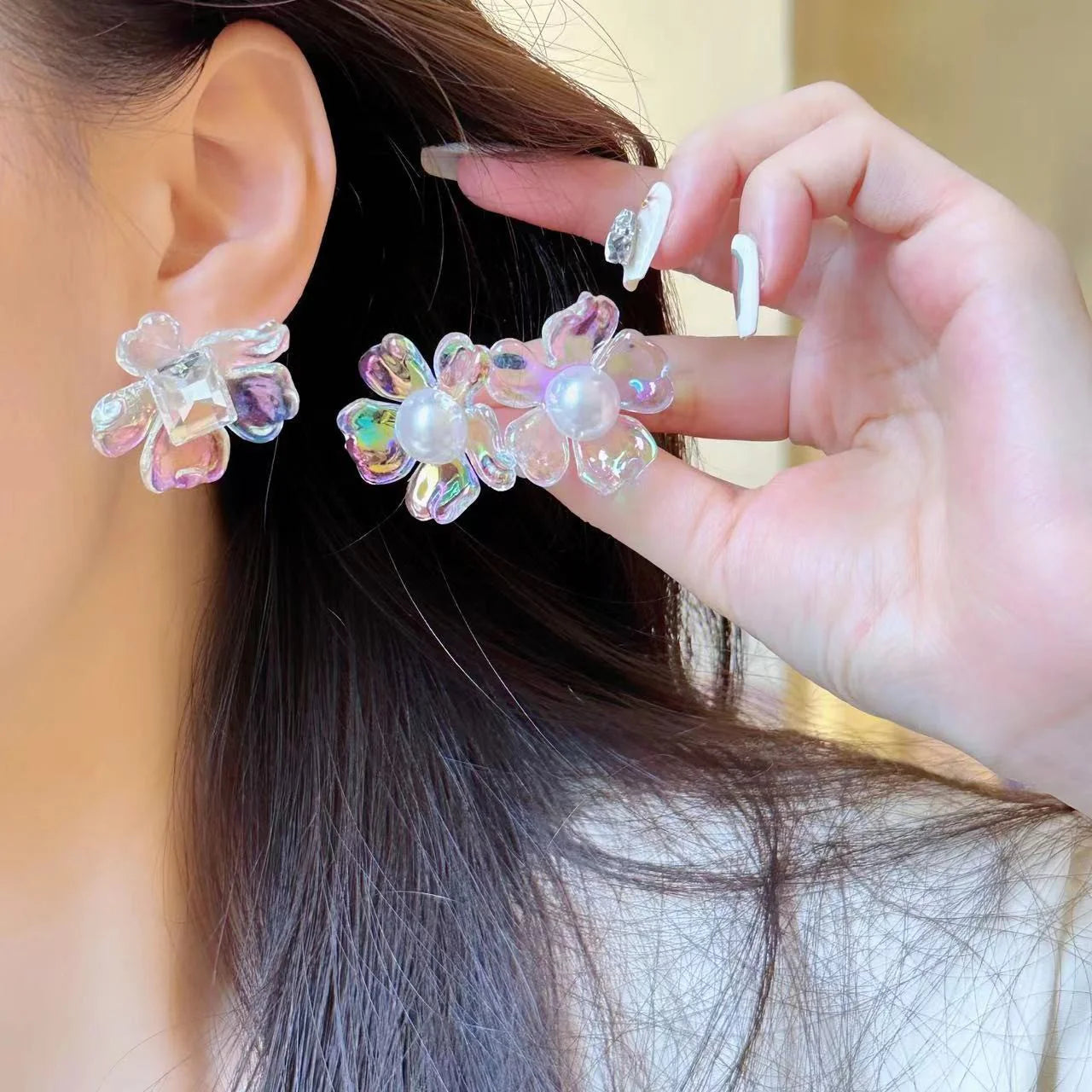 New fashion Transparent diamond pearl white Korean earrings - KE586