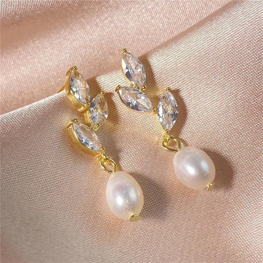 Stylish Trend Leaf Pearl Pendant Korean Earrings - KE600