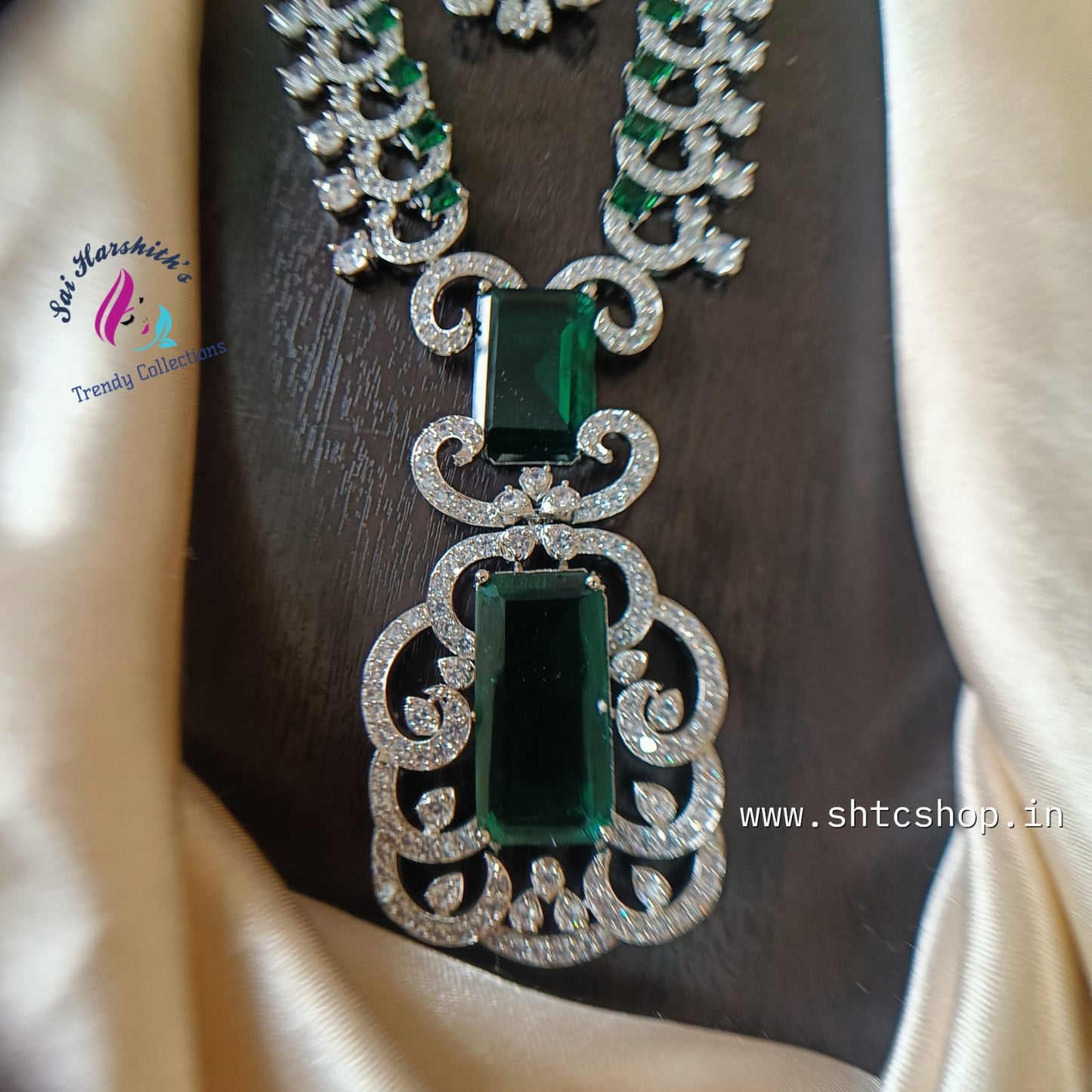 Nita Ambani Inspired Emerald Diamond jewelry Replica - SHTC825