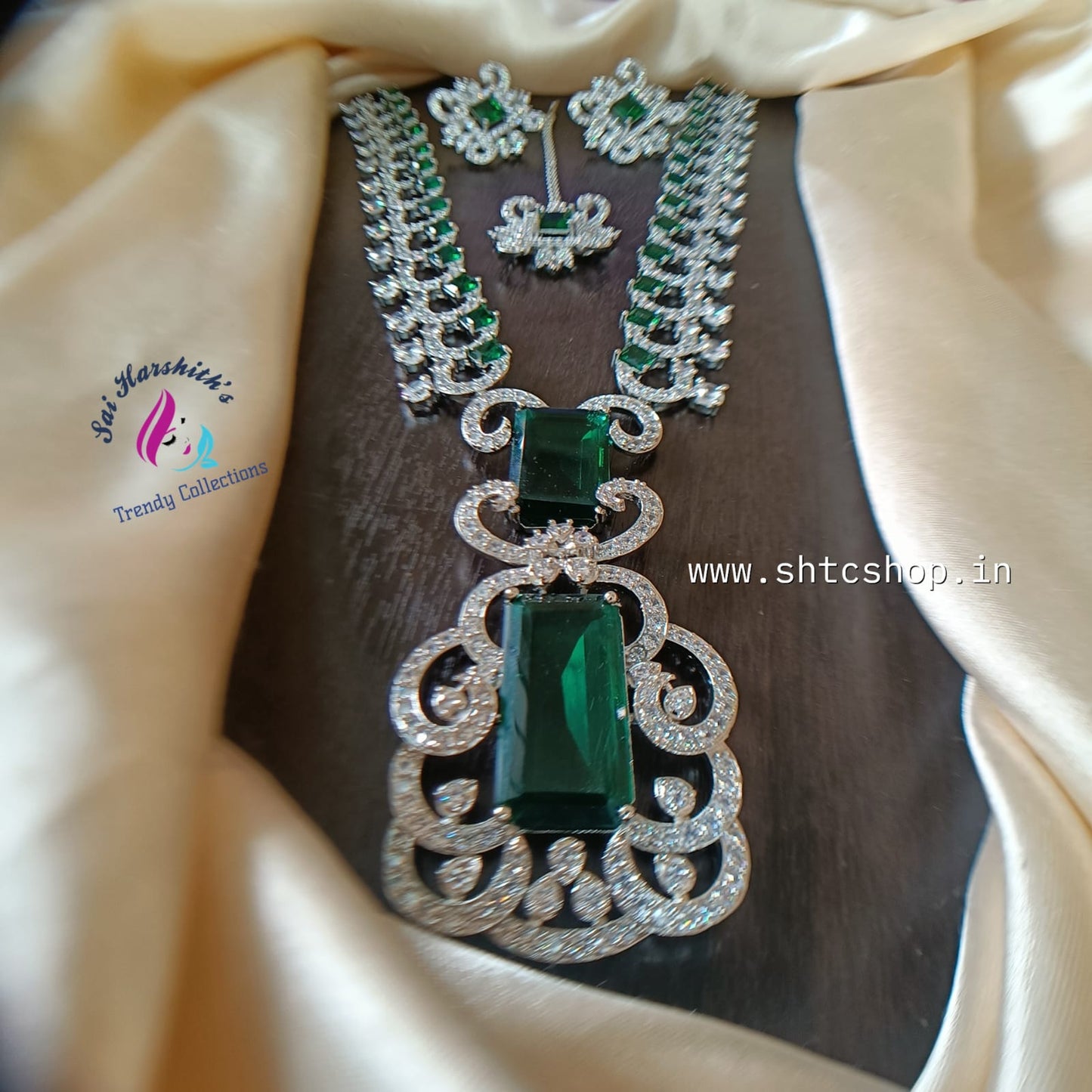 Nita Ambani Inspired Emerald Diamond jewelry Replica - SHTC825