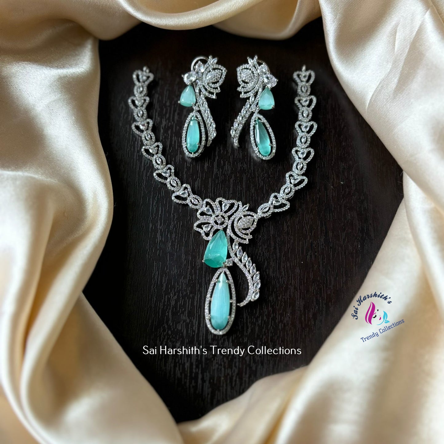 Diamond look alike statement Necklace set - SHTC863