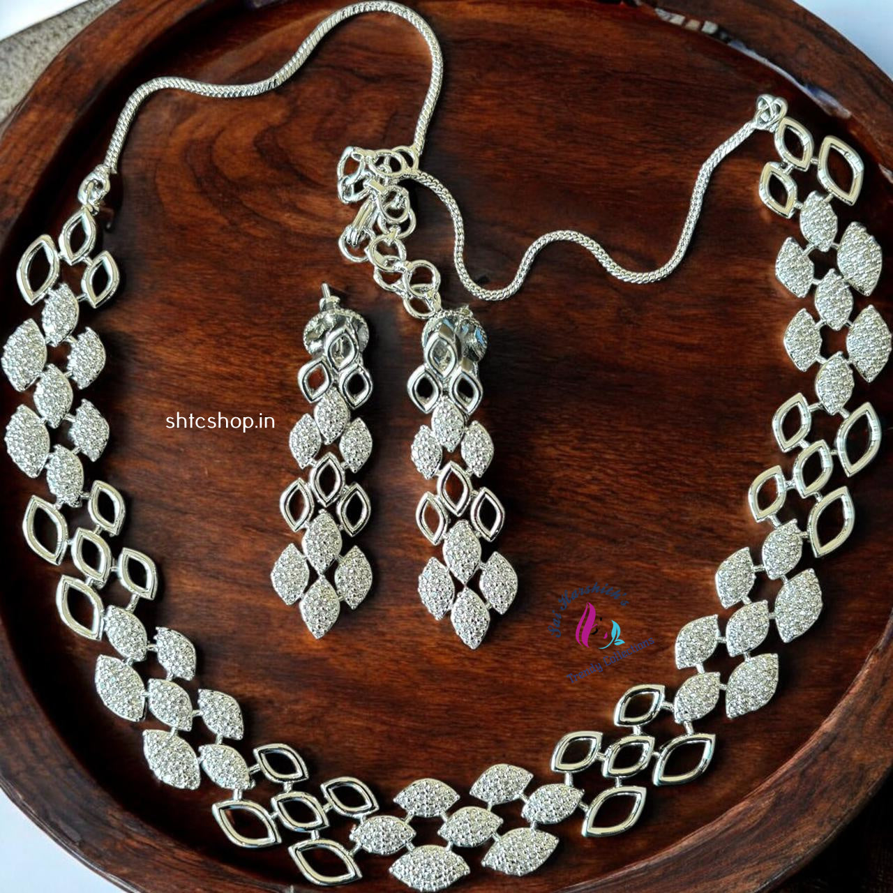 Cute Silver Finish AD Necklace set - SHTC954