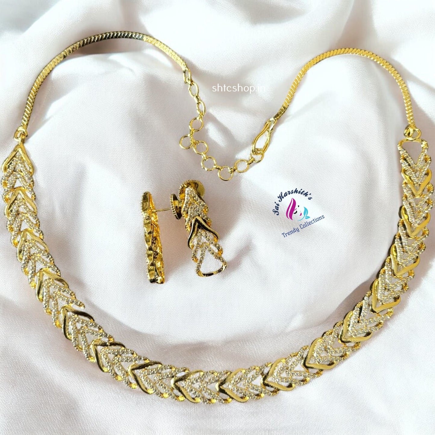 Cute Gold Finish AD Necklace set - SHTC965