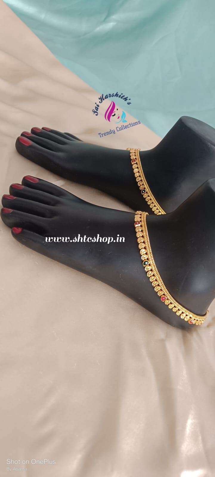 Five Metal Gold Finish Anklet - SHTC611