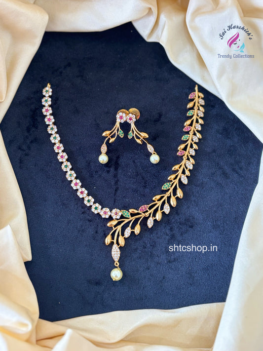 Matte Finish Petal & Leaf Matte Necklace - SHTC154