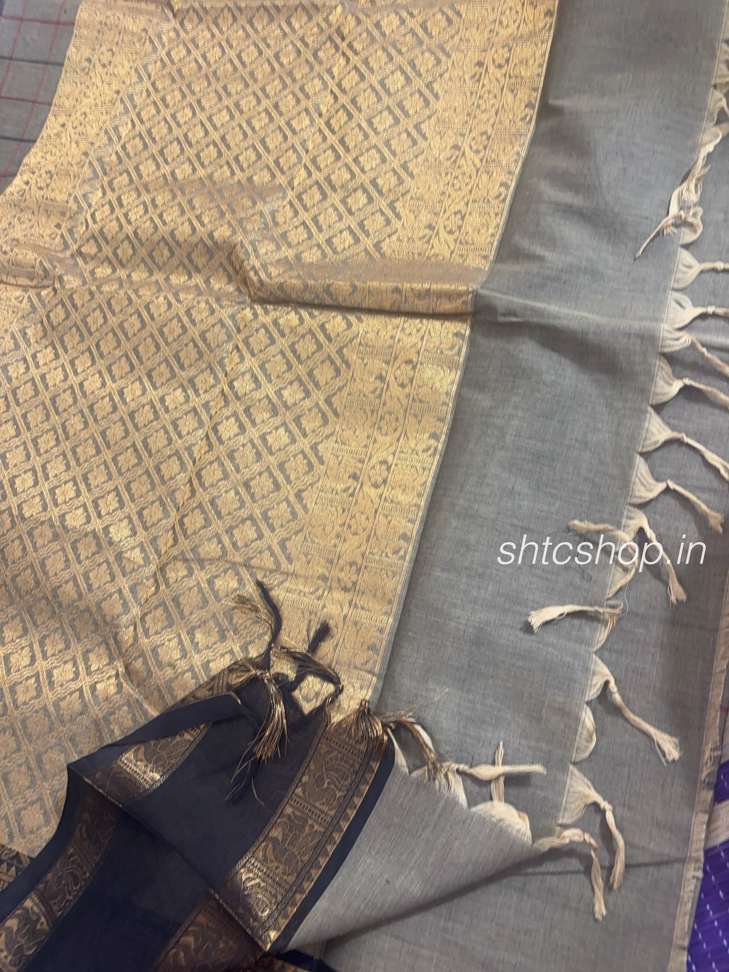 120 Count Grey Double-Check Ganga Jamuna Kanchi Cotton Saree with Contrast Zari Borders and Running Blouse