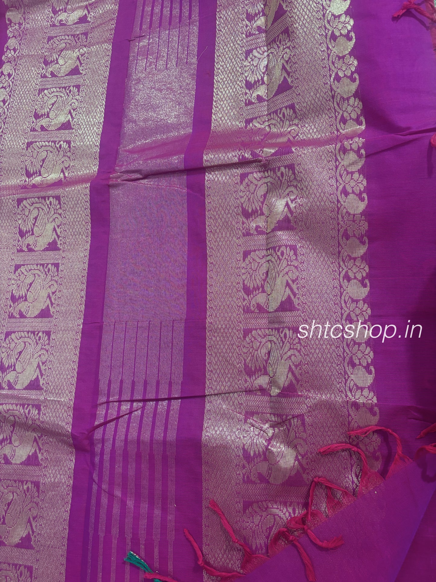 120 Count Silk-Inspired Kanchi Cotton Saree with Checked Motifs and Running Blouse