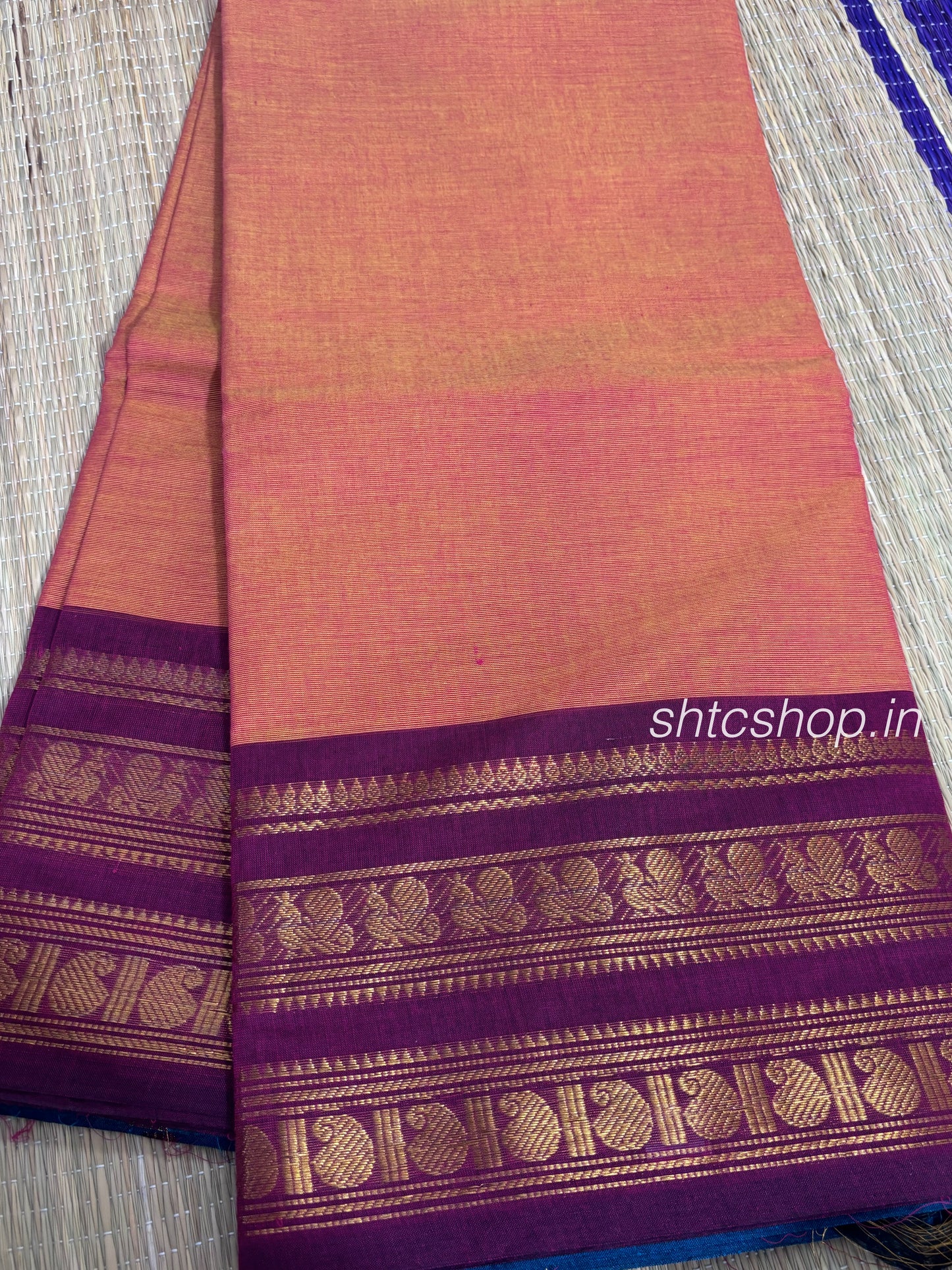 100 Count Lightweight Dual-Tone Kanchi Cotton Saree with Contrast Zari Border and Pallu