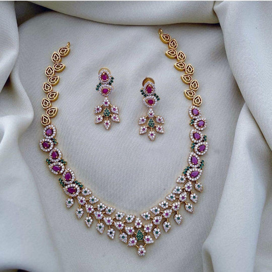 Dazzling Leaflet Matte Necklace - SHTC120