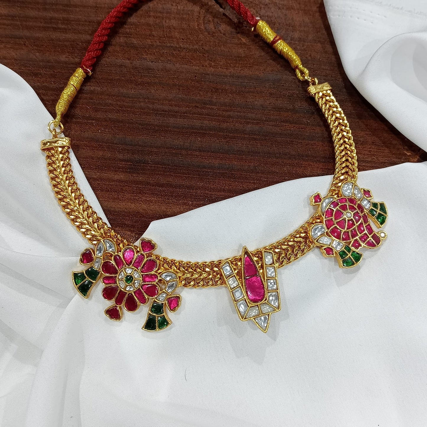 Jadav Stone Statement Necklace with Sangu and Chakra - SHTC1188