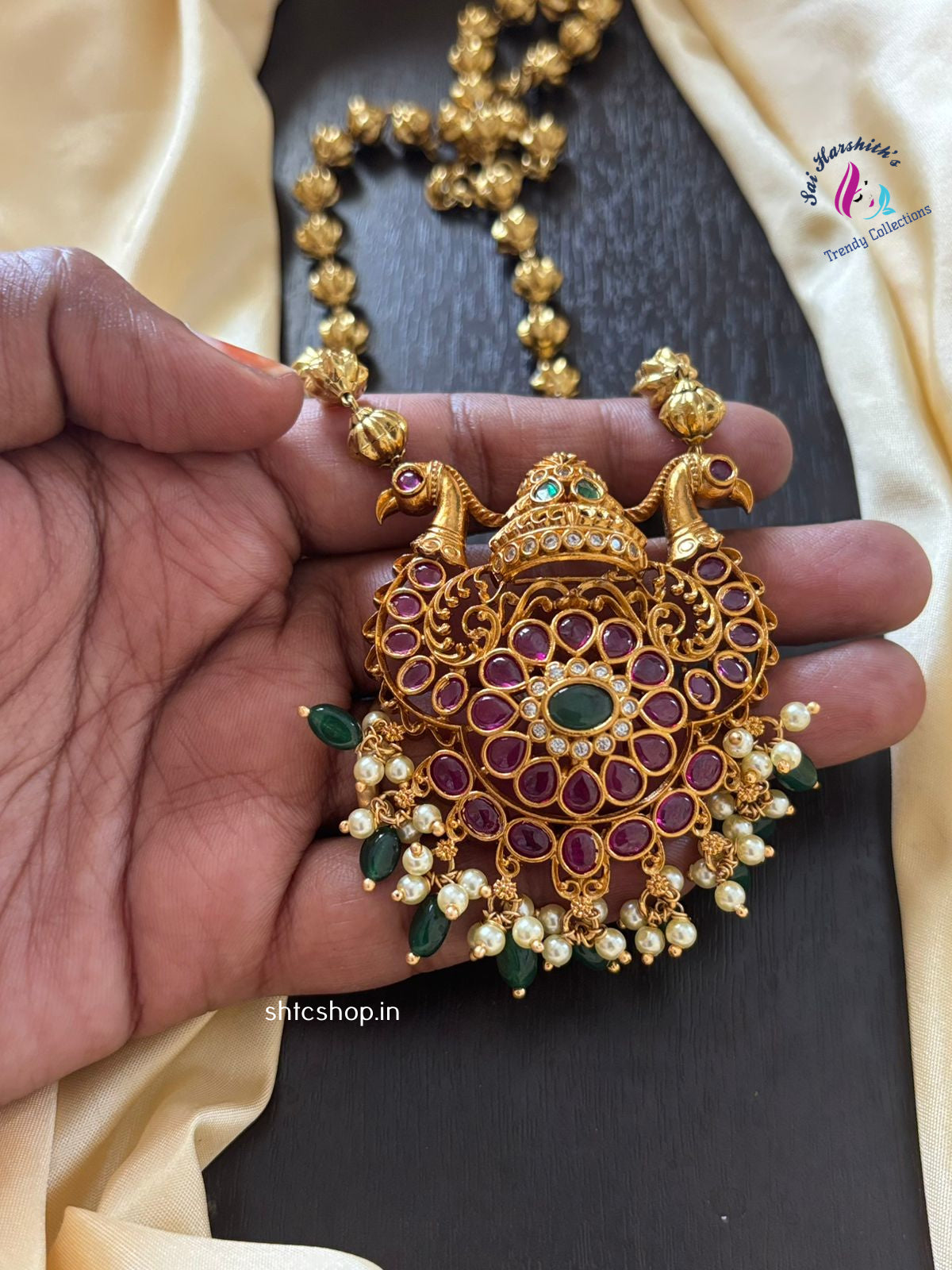 Kempu Long Beaded Chain with Pendant - SHTC796