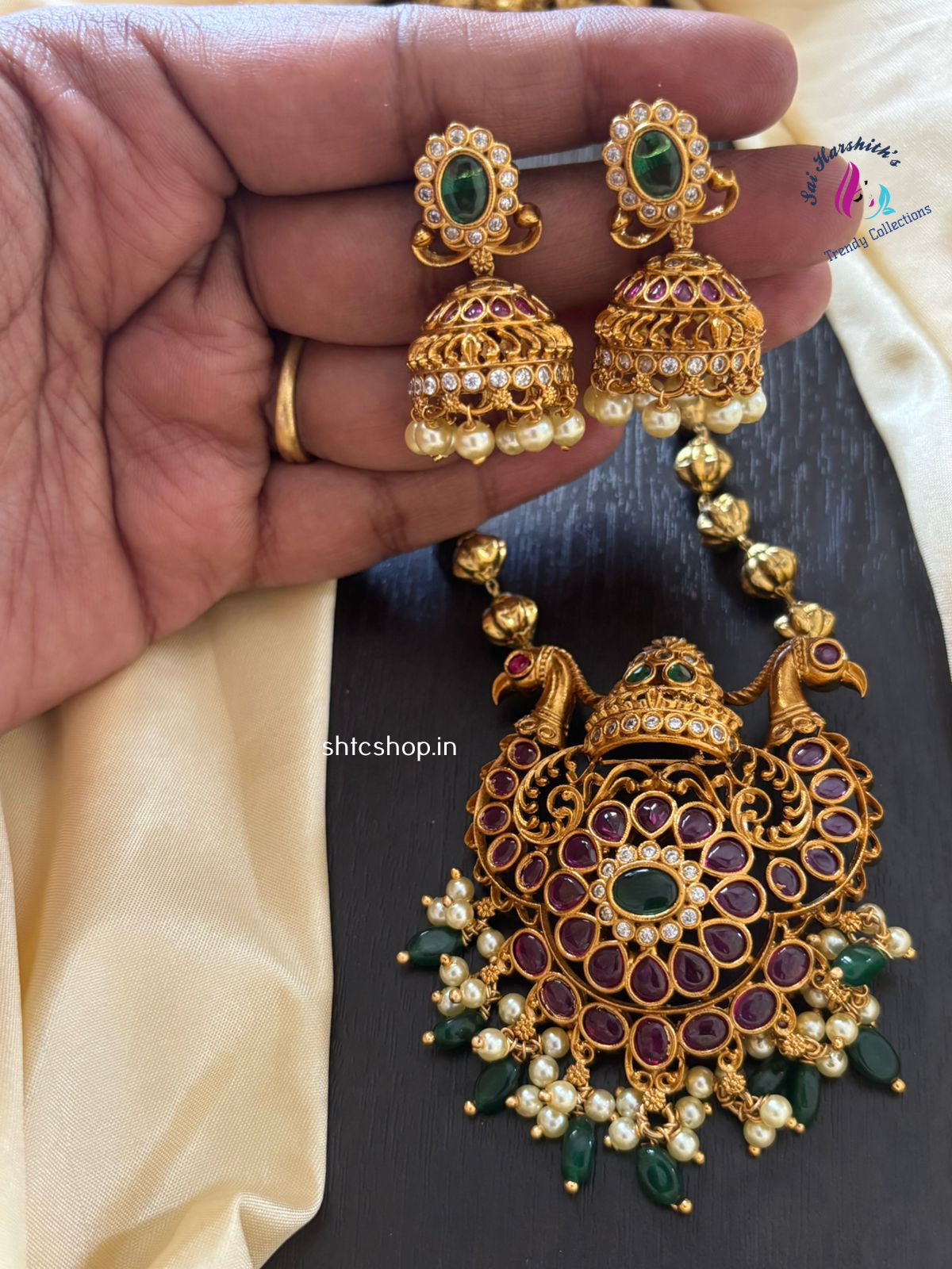 Kempu Long Beaded Chain with Pendant - SHTC796